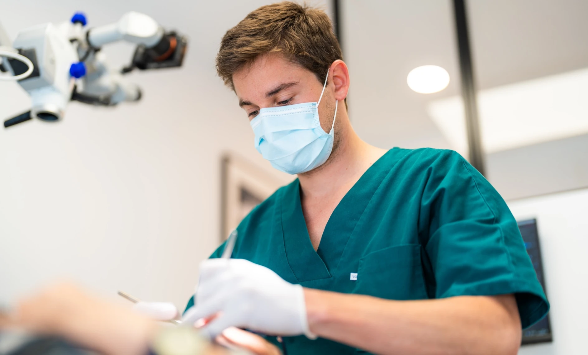 Les résorptions dentaires au Cabinet EndoSpé, endodontie exclusive à Paris 15ᵉ