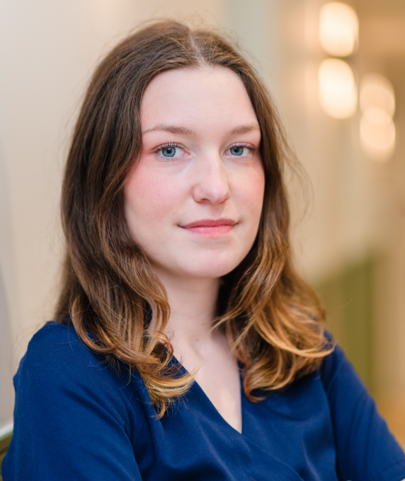 marine au Cabinet EndoSpé, endodontie exclusive à Paris 15ᵉ